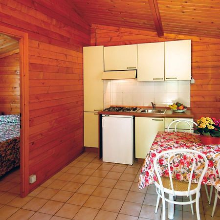 Villaggio Camping Spiaggia Del Riso Villasimius Rum bild
