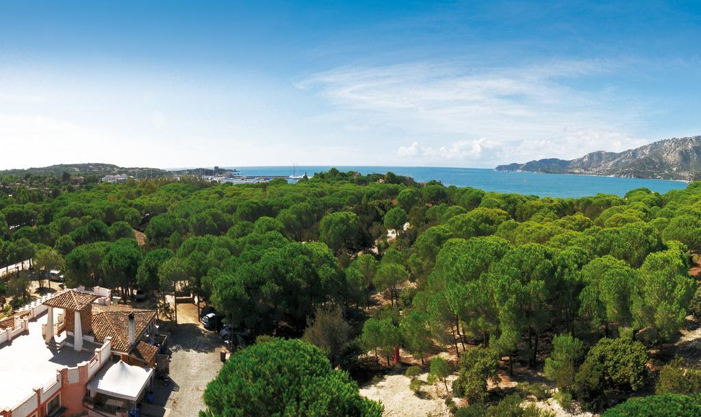 Villaggio Camping Spiaggia Del Riso Villasimius Exteriör bild