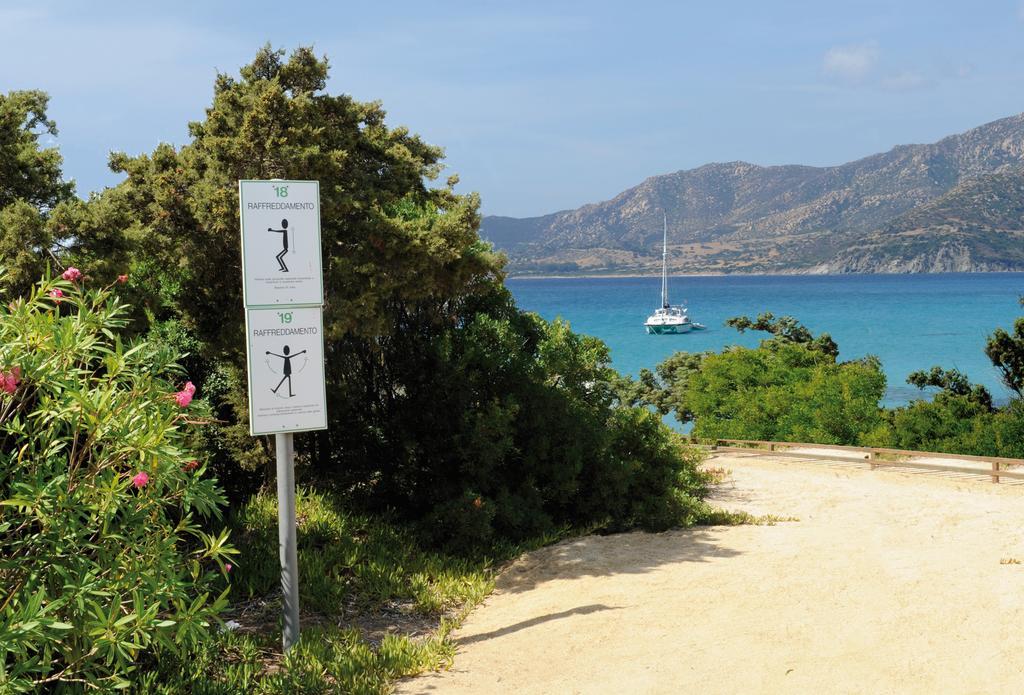 Villaggio Camping Spiaggia Del Riso Villasimius Exteriör bild